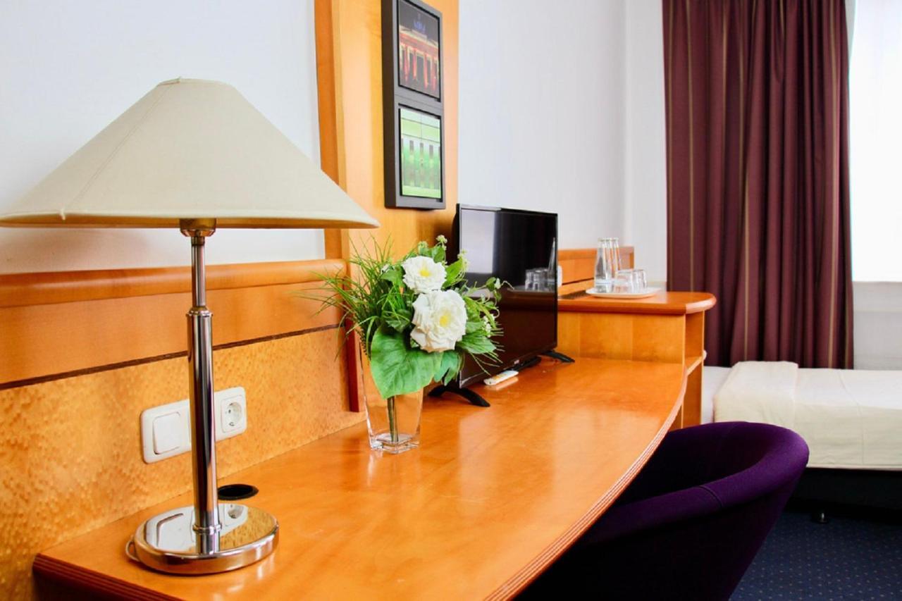 Parkhotel Viktoria Фельтен Экстерьер фото