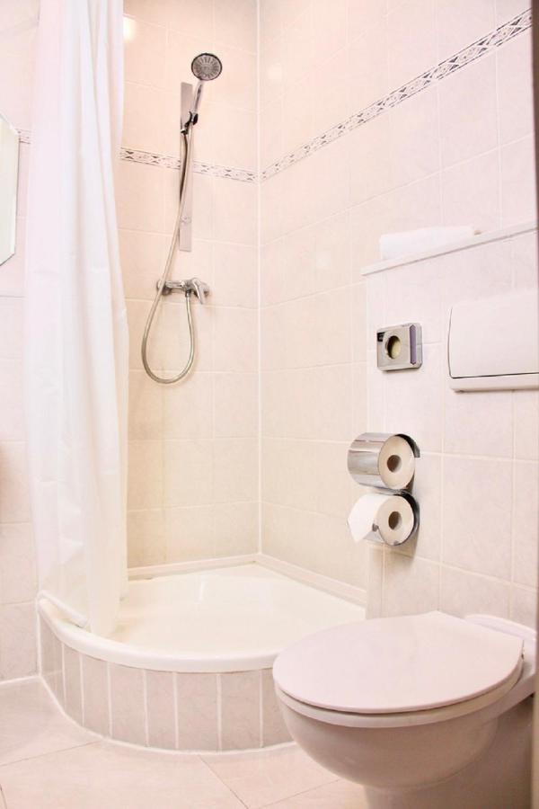 Parkhotel Viktoria Фельтен Экстерьер фото