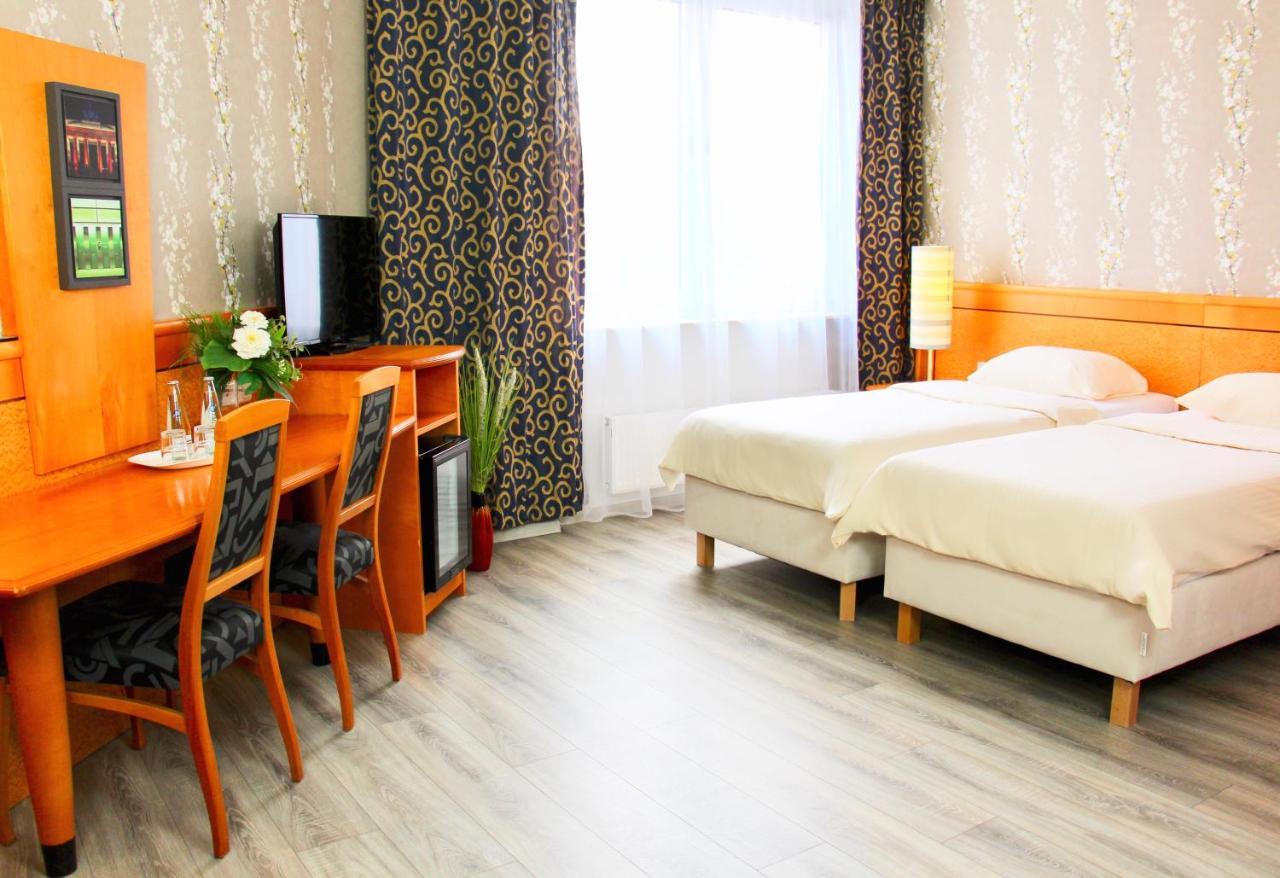 Parkhotel Viktoria Фельтен Экстерьер фото